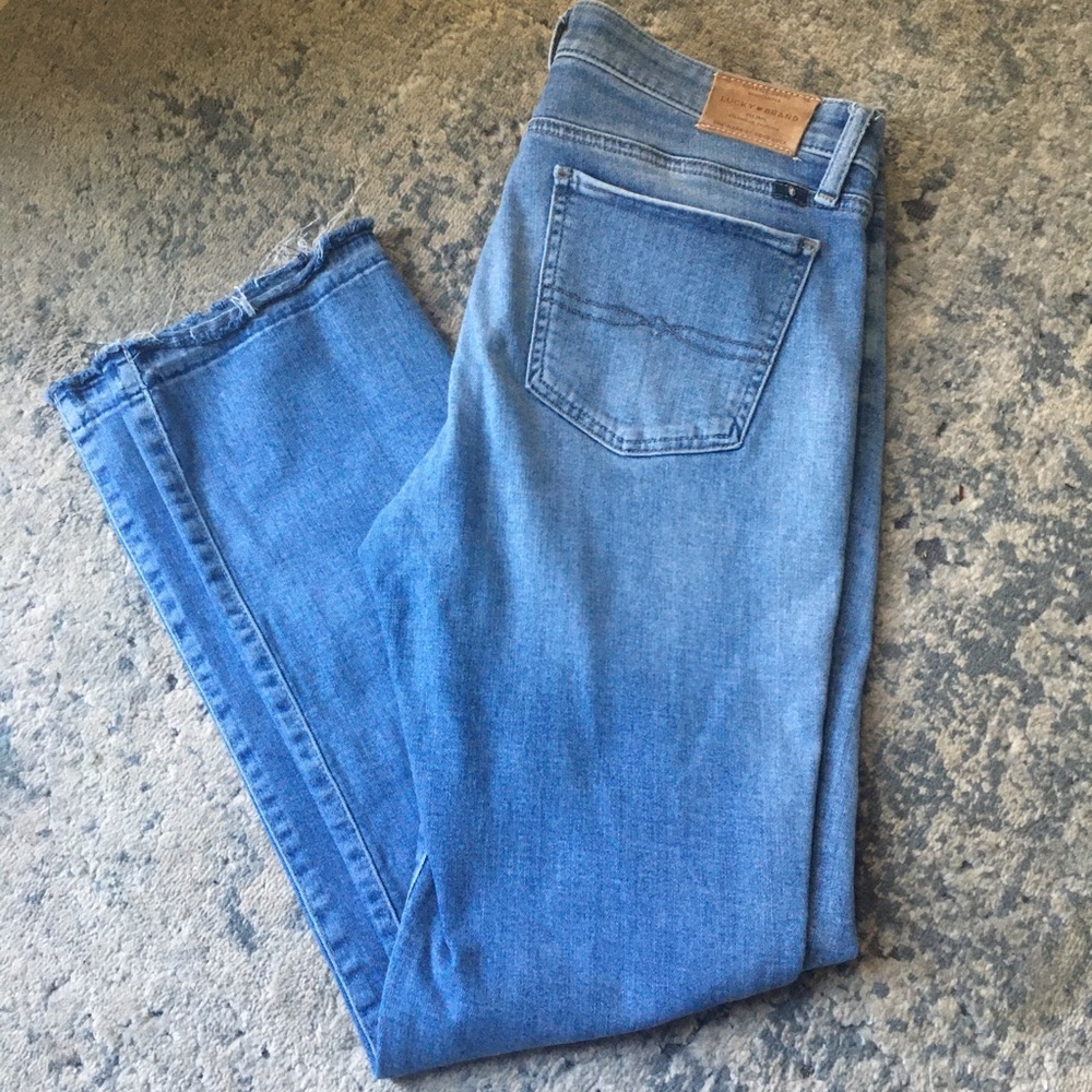 🍀 Lucky Brand Jeans, straight leg. Size 31 waist